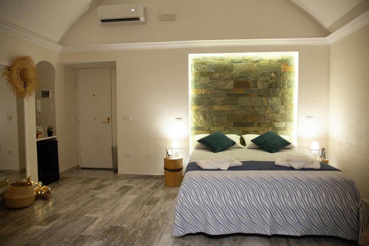 Plebiscito House - *