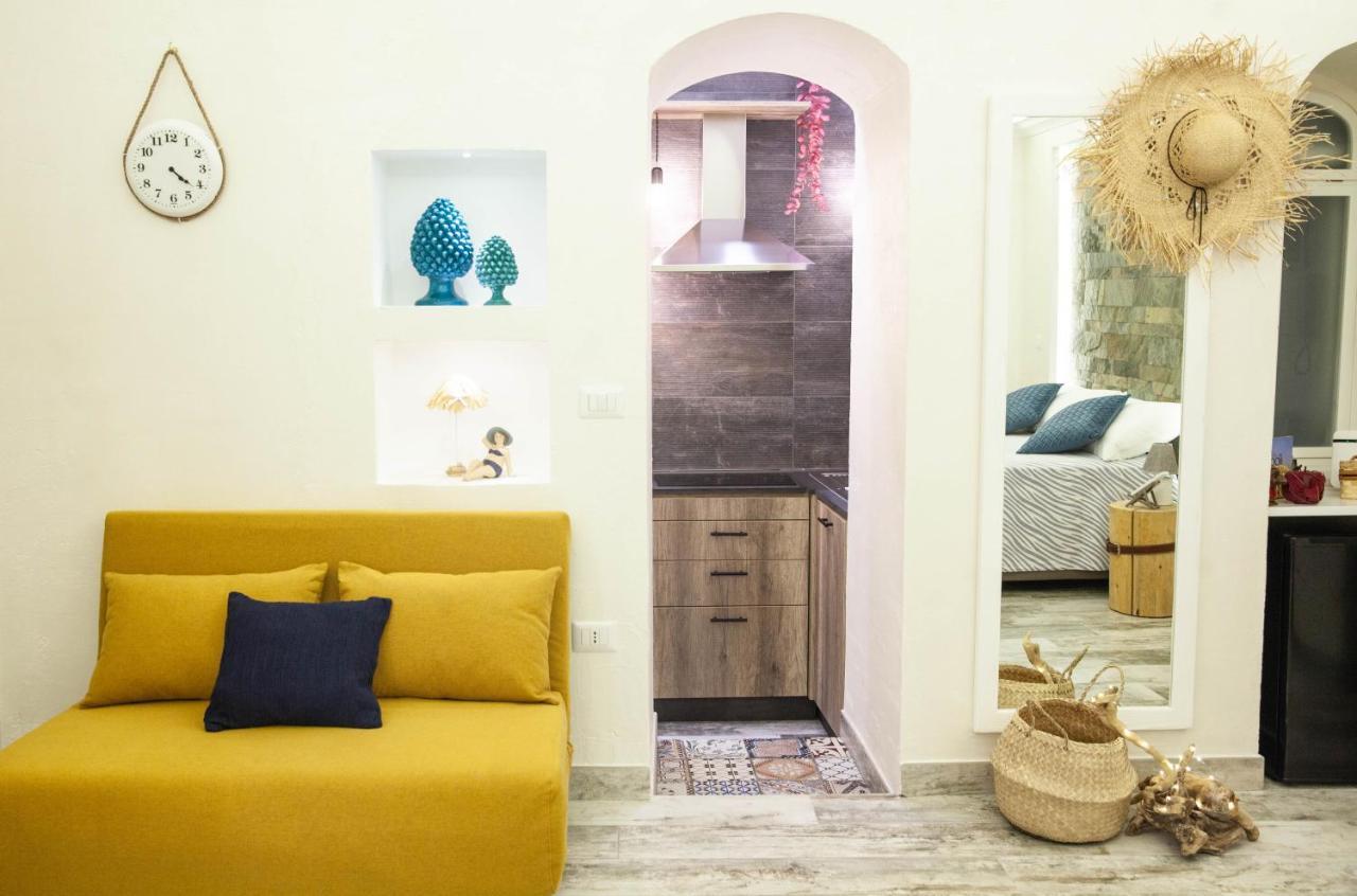 Plebiscito House - *